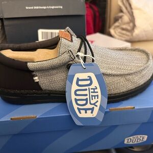Hey Dude Men's Gray and Black Loafers